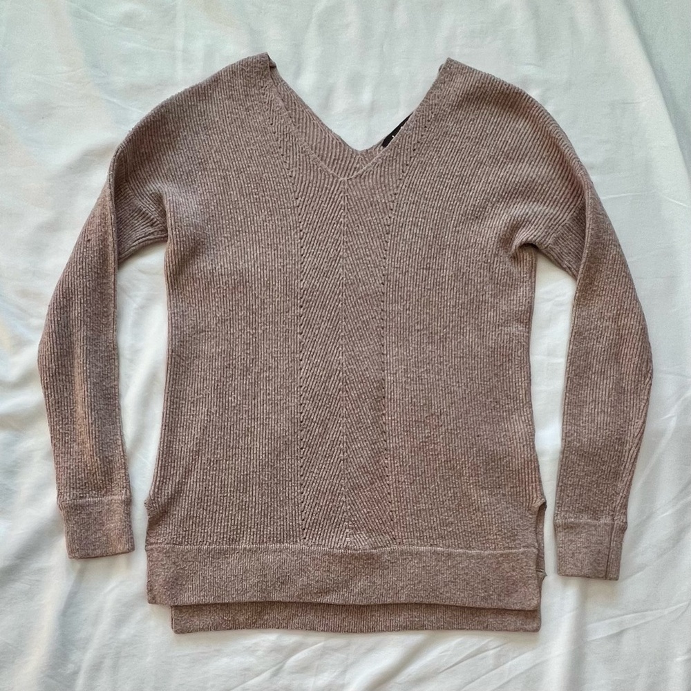 Lulu's Mauve V-Neck Ribbed Sweater